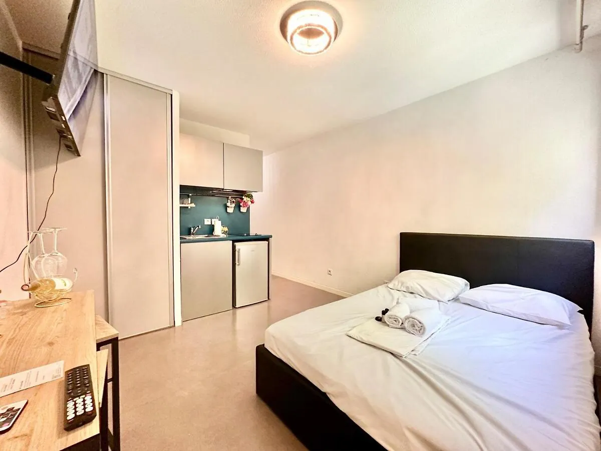 Apartment Studio Central Et Equipe Caluire-et-Cuire